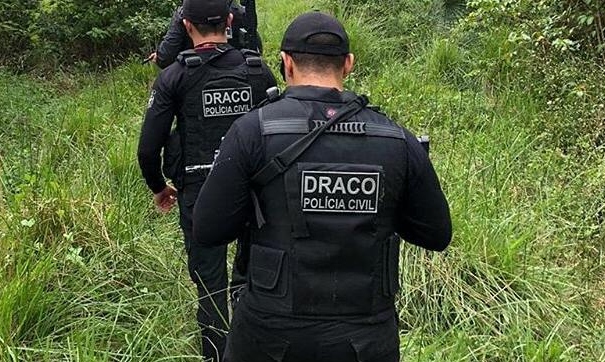 Pol Cia Civil Prende Envolvidos No Tr Fico De Drogas Em Crate S